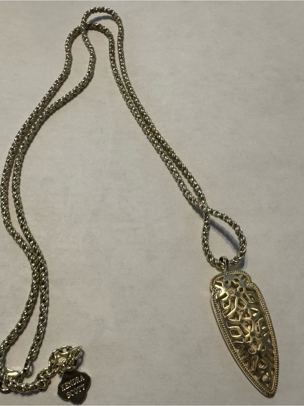 Kendra Scott Sienna Arrowhead Pendant Necklace